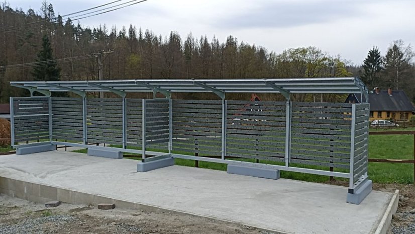Kontejnerové stání na žulových podstavcích - modulární systém